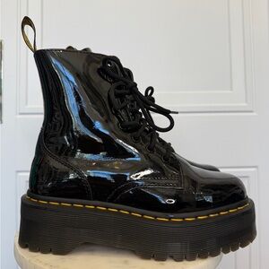 DR. MARTENS JADON PLATFORM PATENT LEATHER COMBAT BOOTS 6 WOMENS